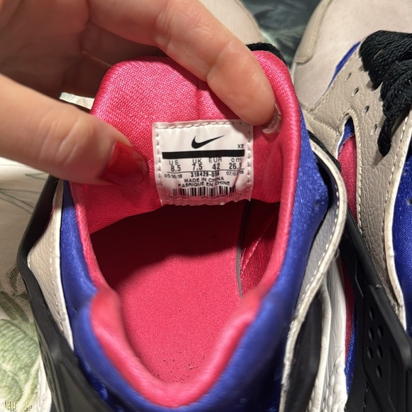 Nike Huarache - Picture 6 of 8